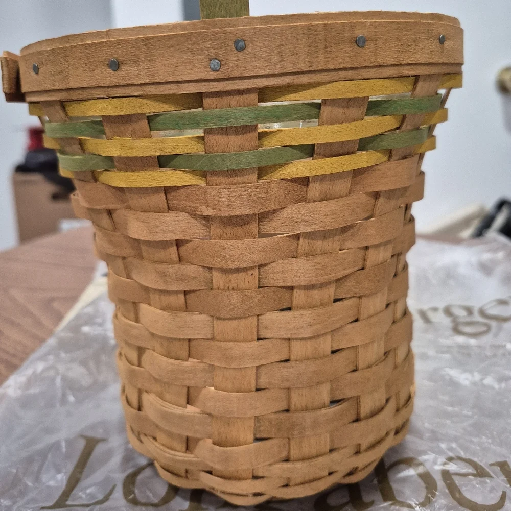 New! 2008 Longaberger May Series Daffodil Basket